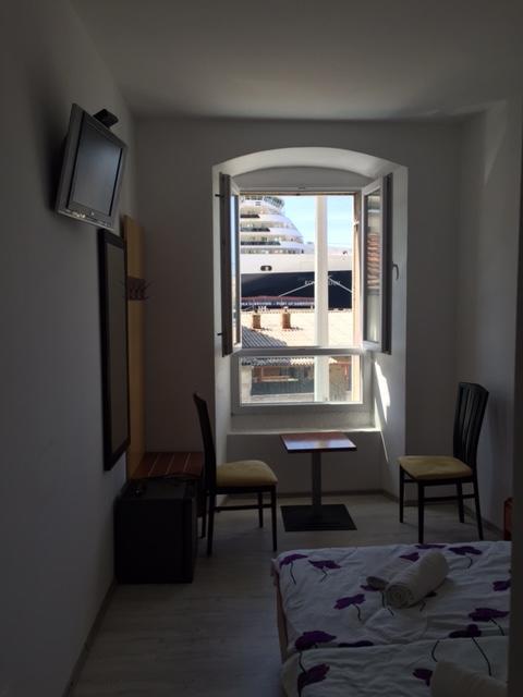 Main Bus Station Rooms Dubrovnik Ngoại thất bức ảnh