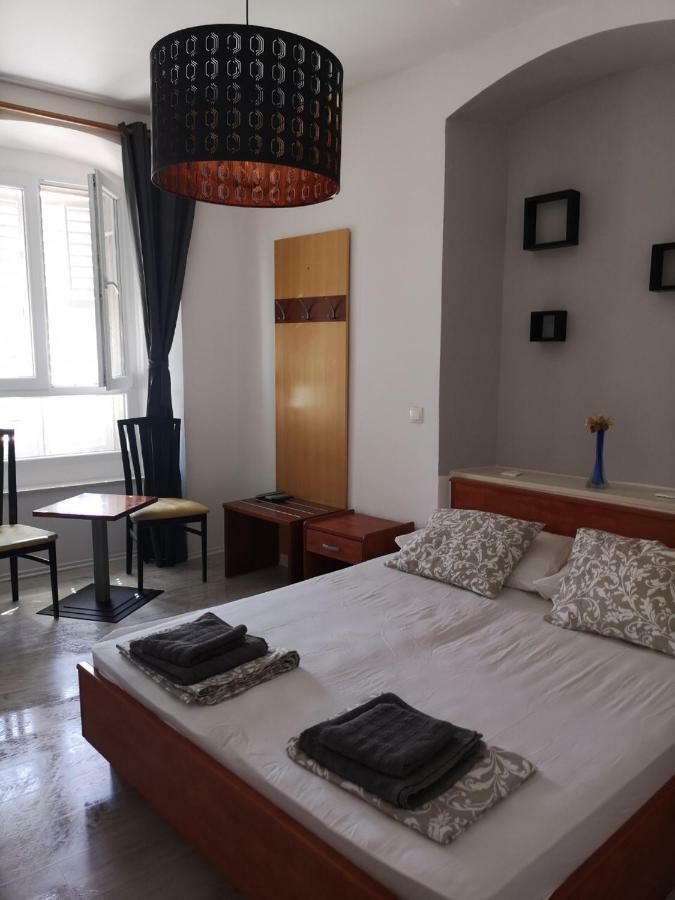Main Bus Station Rooms Dubrovnik Ngoại thất bức ảnh
