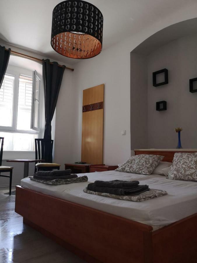 Main Bus Station Rooms Dubrovnik Ngoại thất bức ảnh