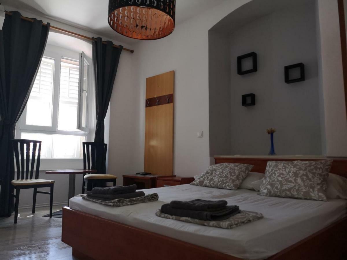 Main Bus Station Rooms Dubrovnik Ngoại thất bức ảnh